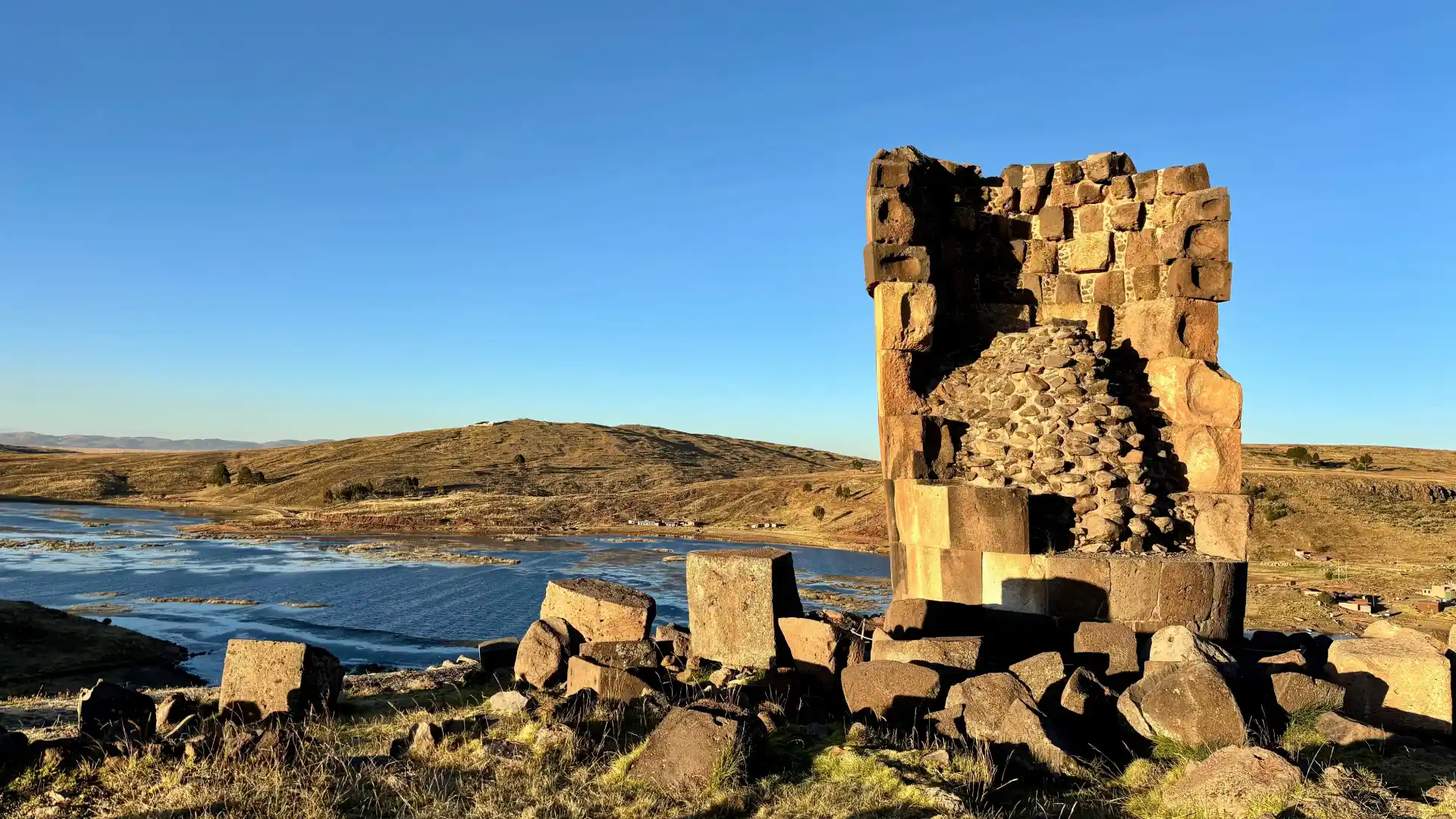 Sillustani panoramic view