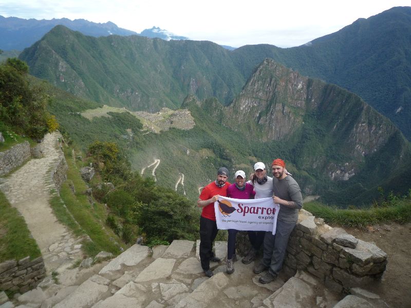 group photo at Dead Woman's Pass